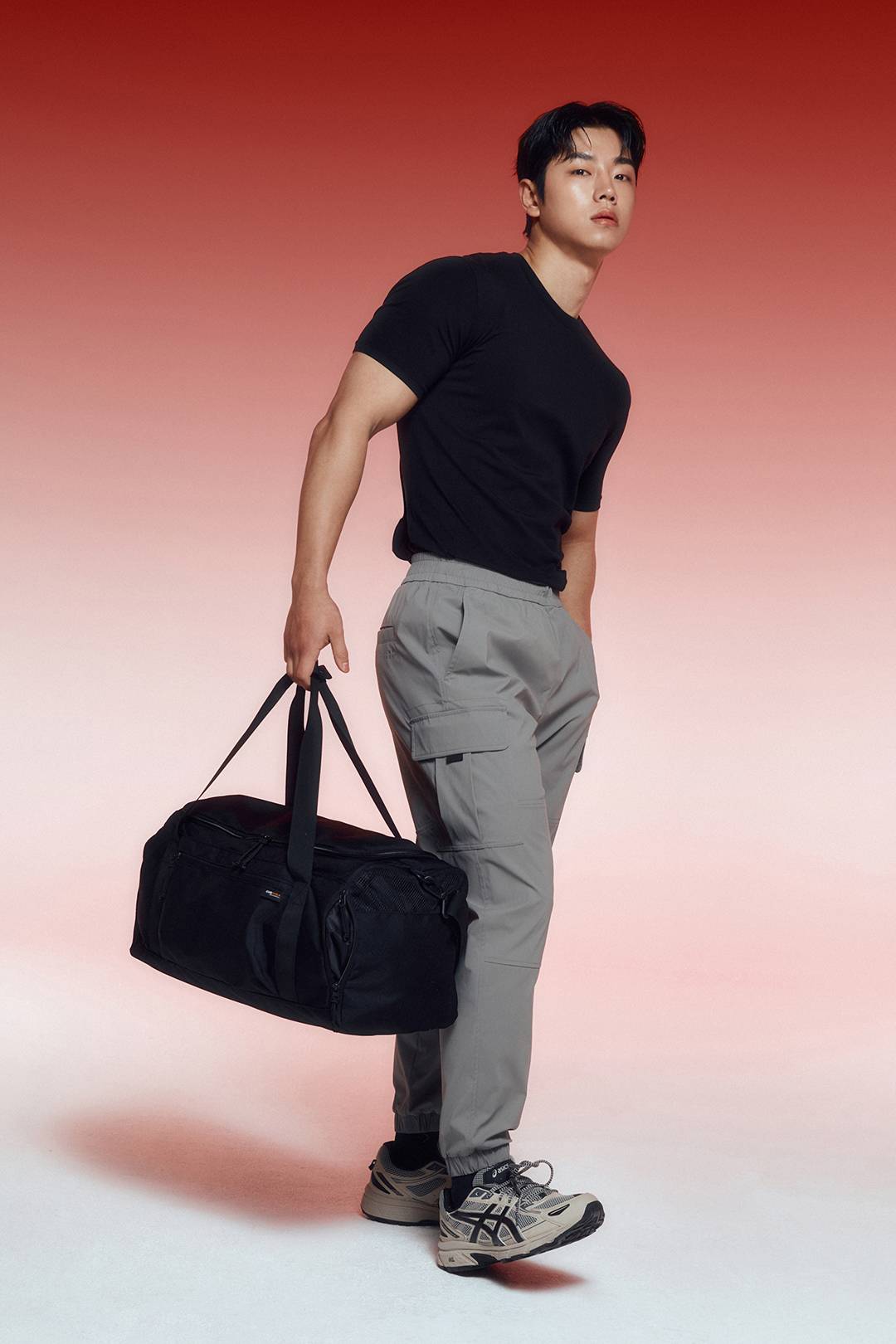 무탠다드 스포츠, 여름 폼 미쳤다!