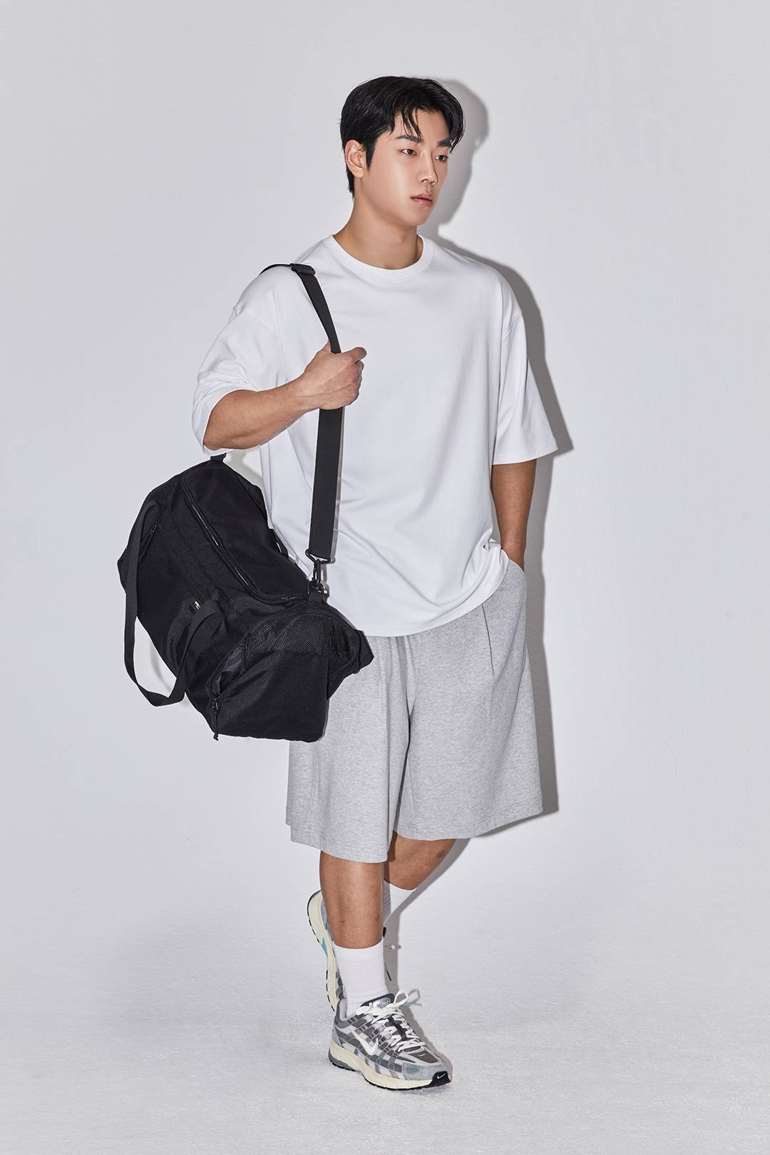 무탠다드 스포츠, 여름 폼 미쳤다!