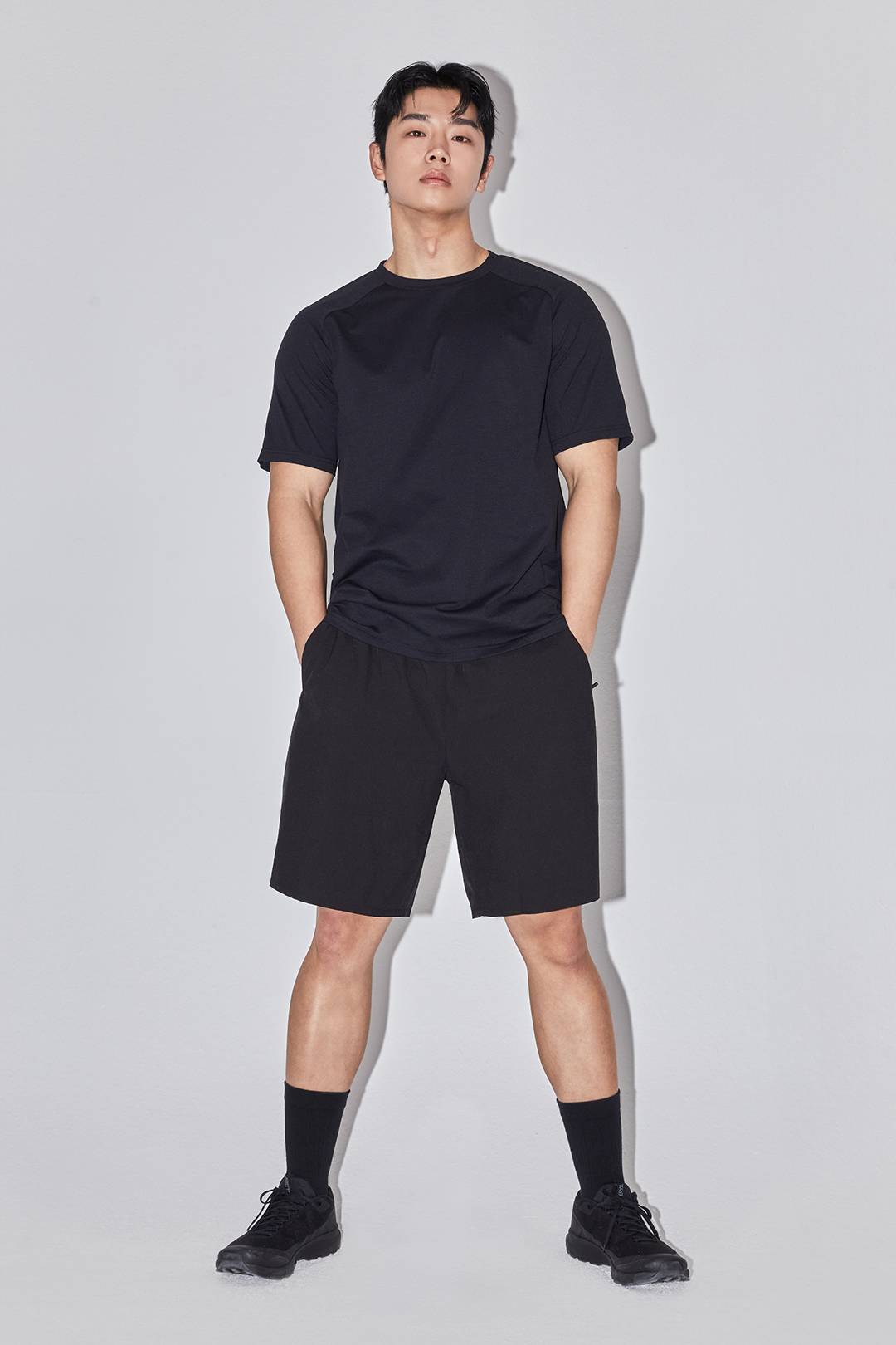 무탠다드 스포츠, 여름 폼 미쳤다!