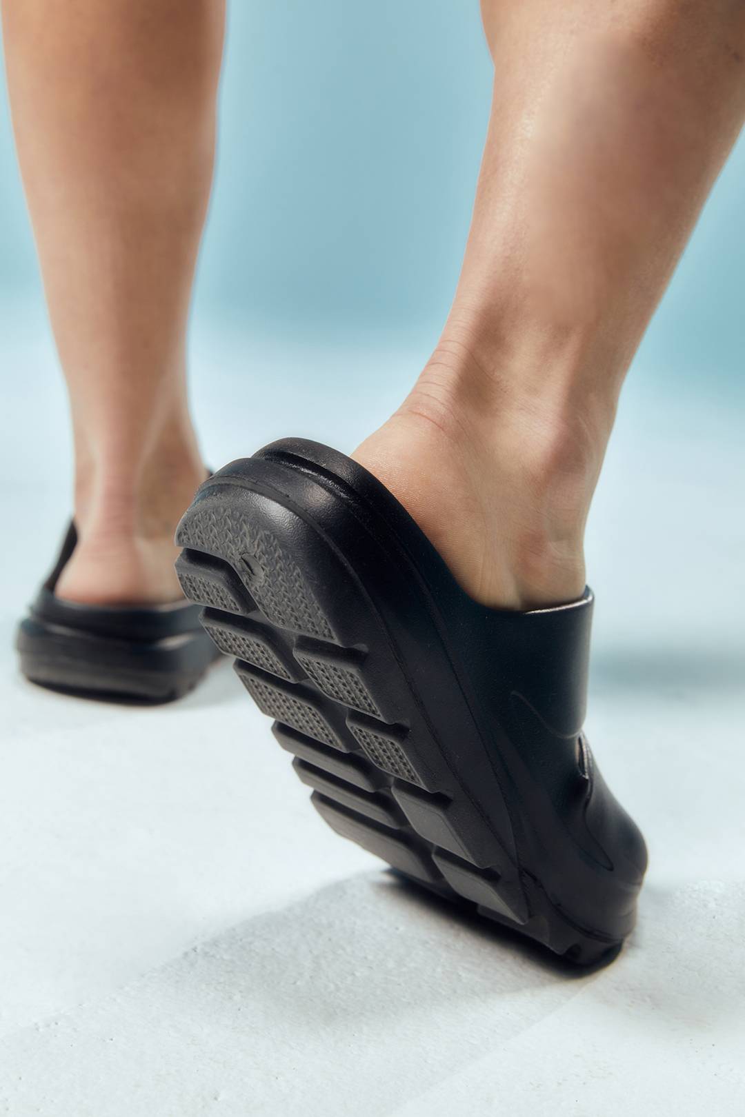 무탠다드 스포츠, 여름 폼 미쳤다!