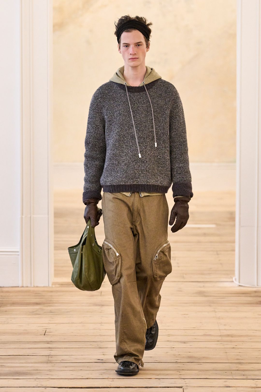 00001-eckhaus-latta-fall-2025-ready-to-wear-credit-gorunway.jpg