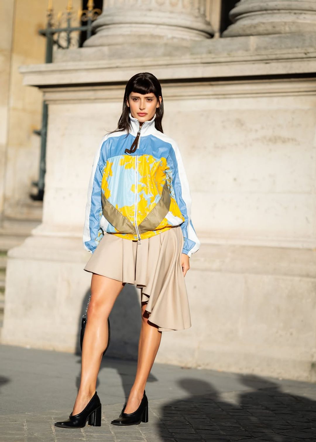 @helenabordon & @livia #streetstyle for @louisvuitton during @parisfashionweek #ss25  ...#fashion #moda #style #fw #fashionweek #mode #pfw #mfw #cphfw #nyfw #ootd #streetstyleinspo #paris #despinaka #parisfashionweek #louisvuitton.jpg
