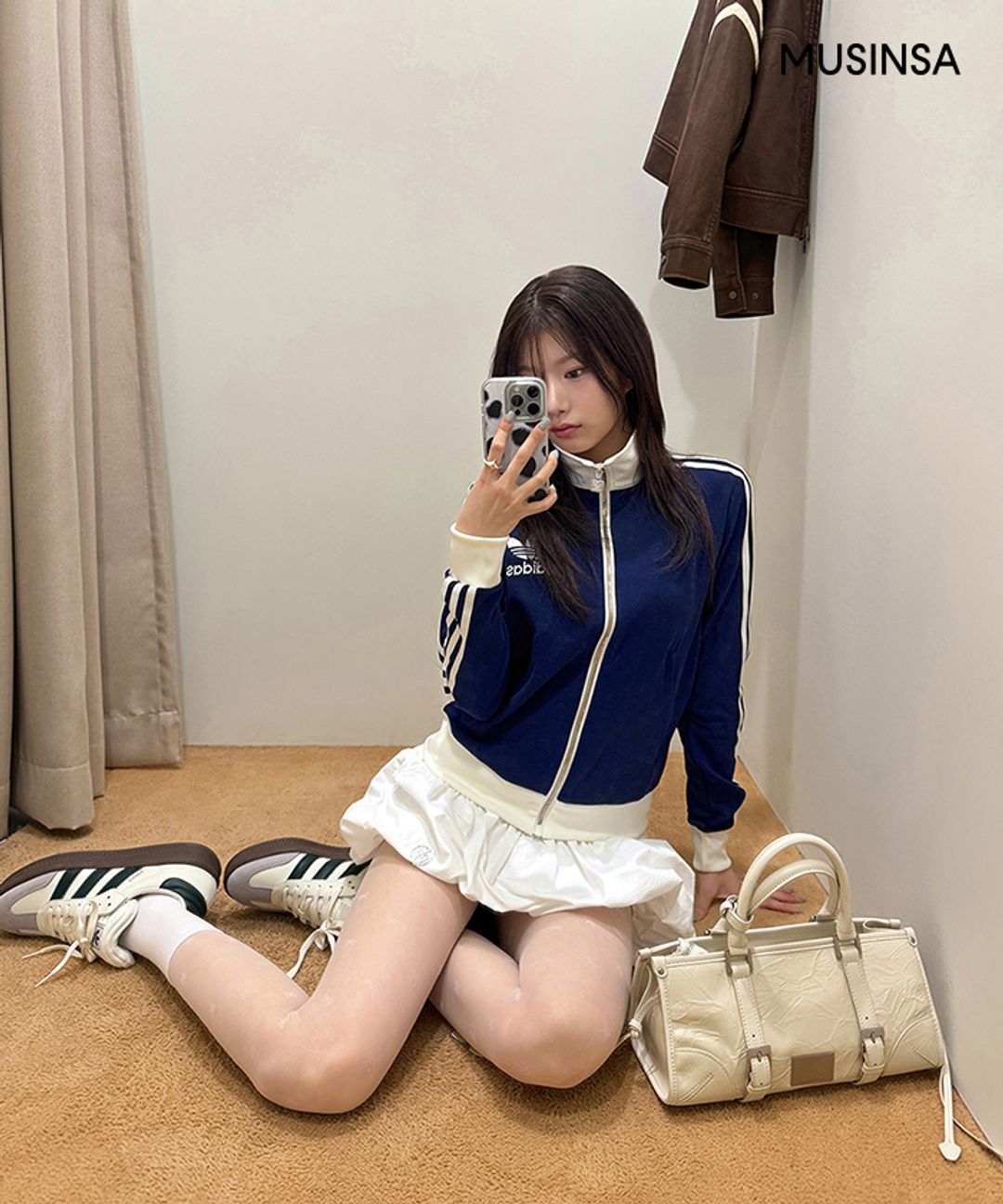 250206_이정우_준희_정현_거울_070.jpg