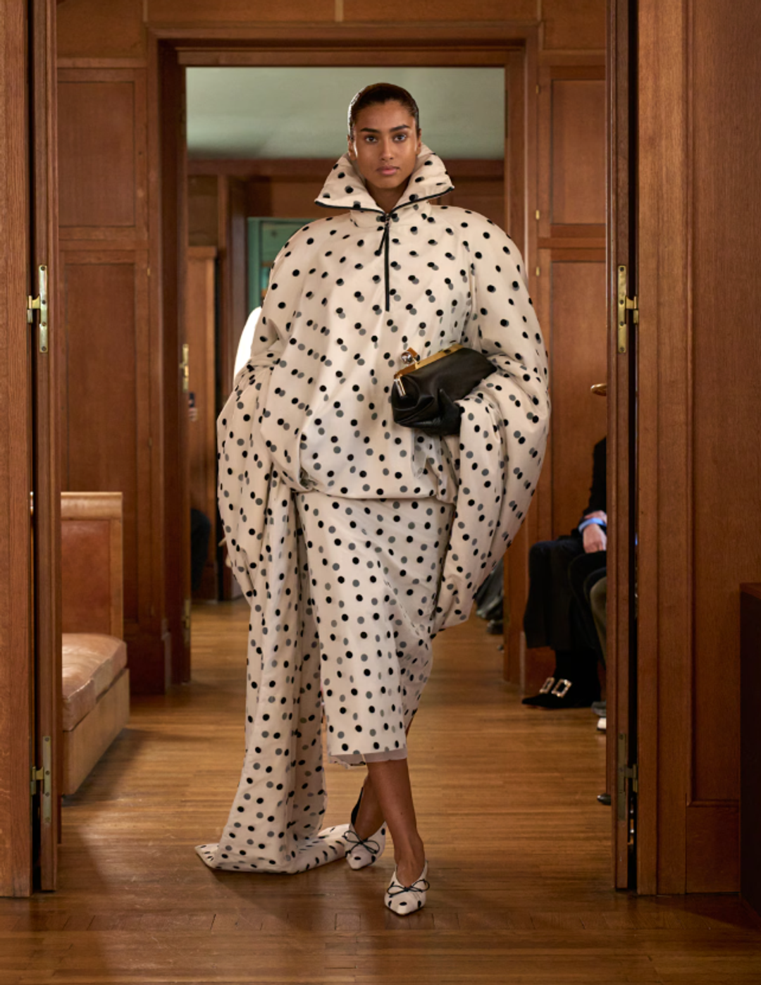 다시 돌아온 폴카 도트 | 무신사