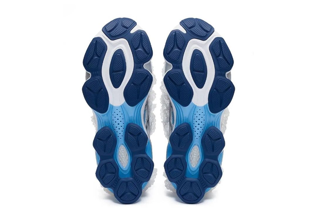 imgi_16_shushu-tong-asics-gel-kinetic-fluent-white-navy-1.jpg