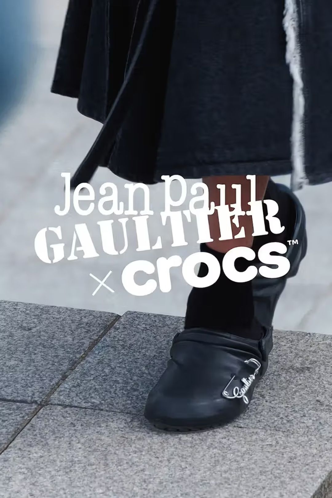 imgi_7_https%3A%2F%2Fkr.hypebeast.com%2Ffiles%2F2025%2F08%2F01%2Fjean-paul-gaultier-crocs-info-06.jpg