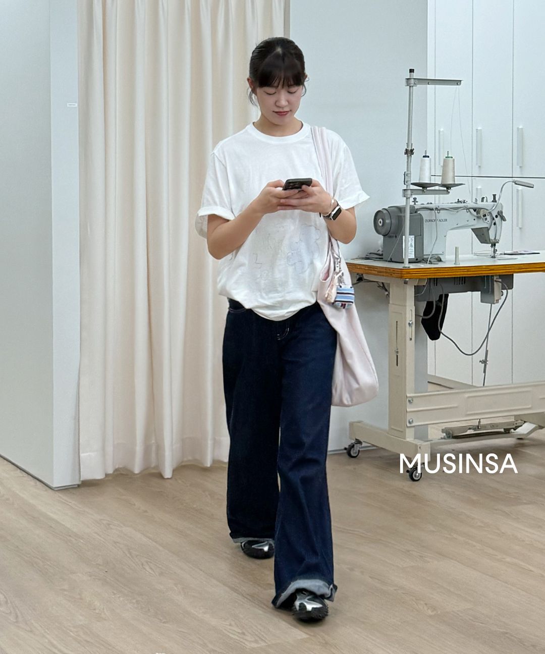 타사출근룩 글로니_최은선_워터마크_4.jpg