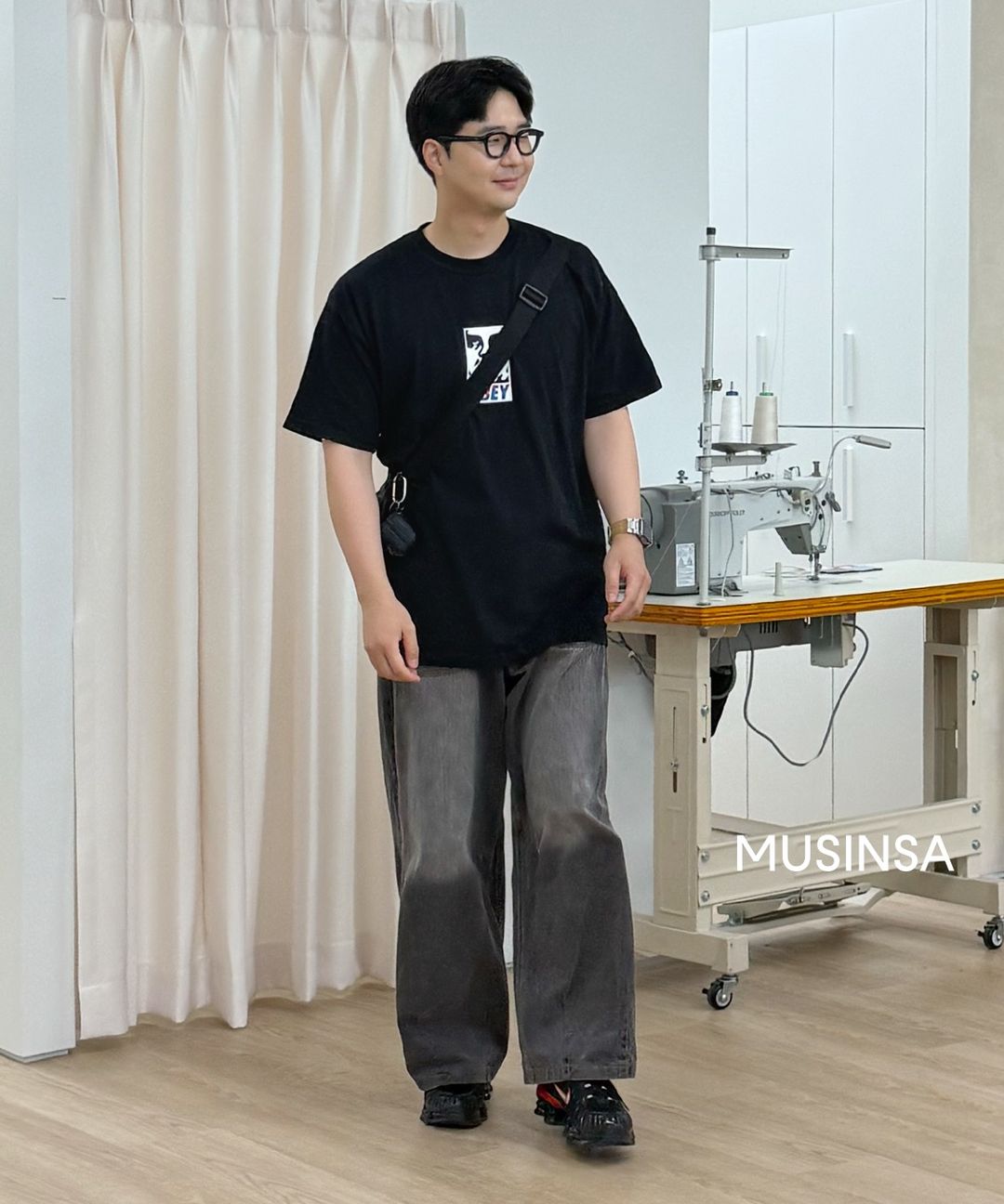 타사출근룩 글로니_박상박_워터마크_4.jpeg