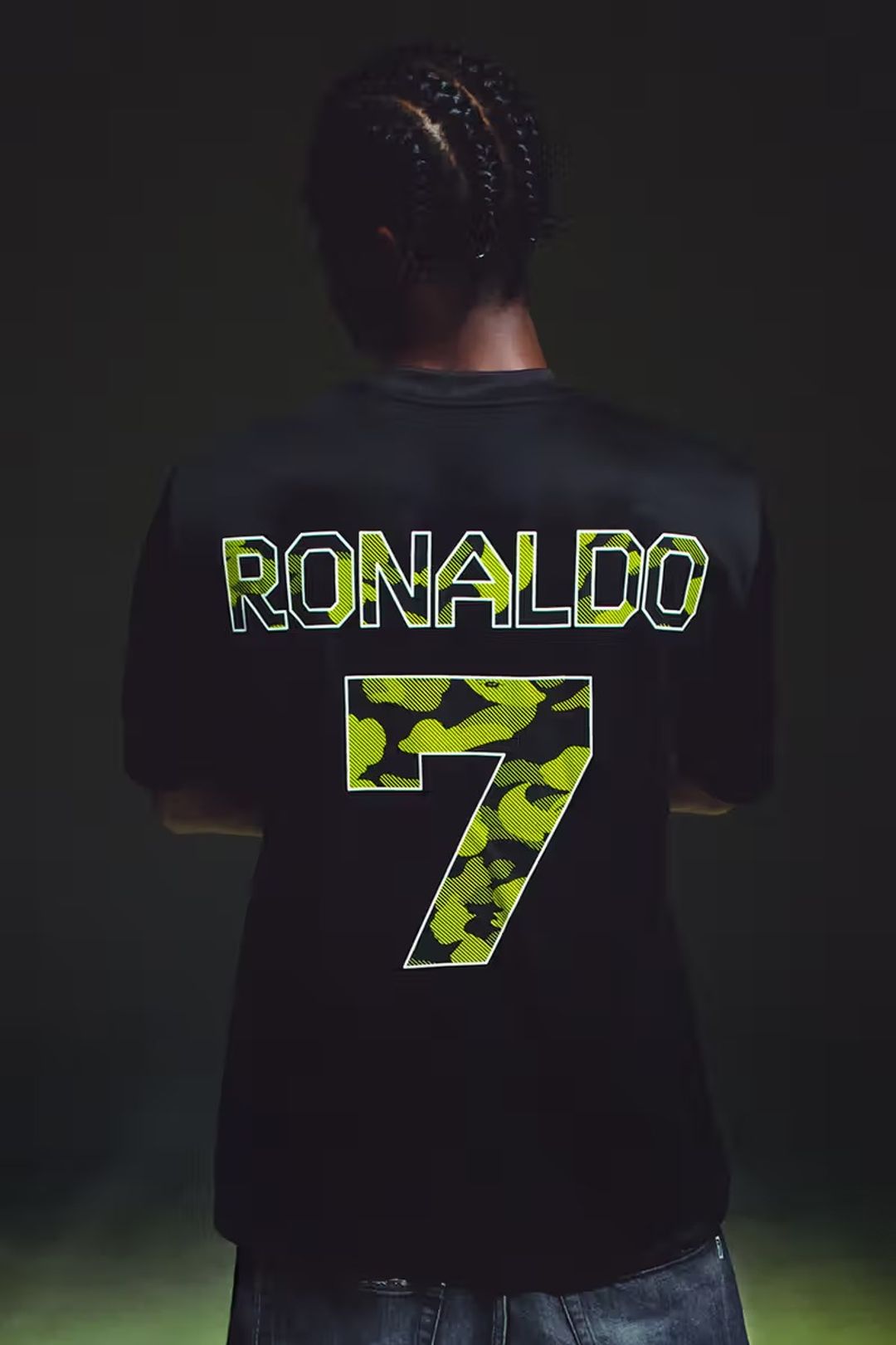 imgi_9_https%3A%2F%2Fhypebeast.com%2Fimage%2F2025%2F08%2F18%2Fbape-cr7-cristiano-ronaldo-life-collection-release-info-7.jpg