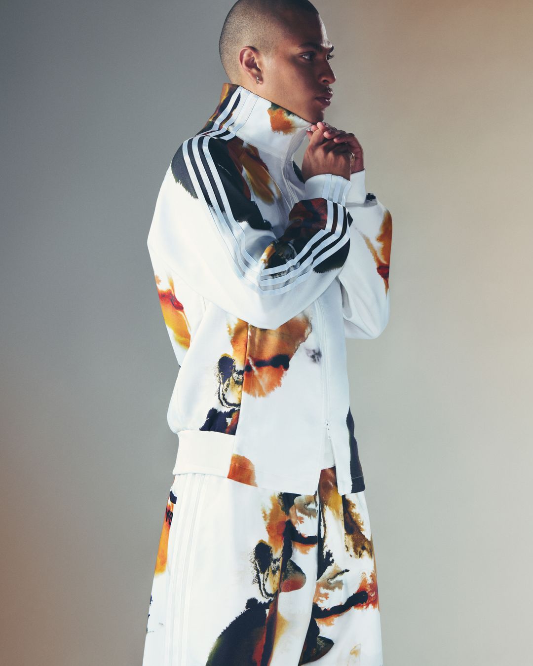 Y-3_FW25_AOP_Social_4x5_Image_4.jpeg