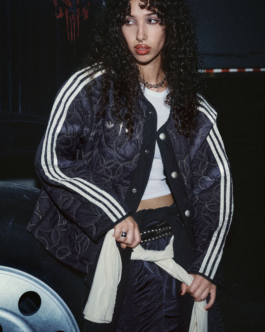 AO_THUGCLUB_FW25_HERO_031_Adobe_1998_Highres_4x5.jpeg의 사본.jpg