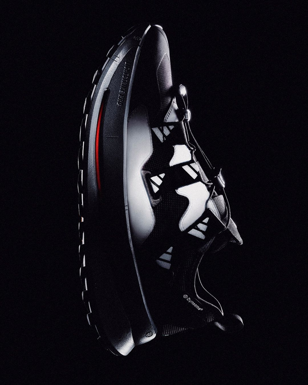 +H24544-EQT_Social_crops_JR0835_1080x1350-1350499_화질개선@3x.jpg