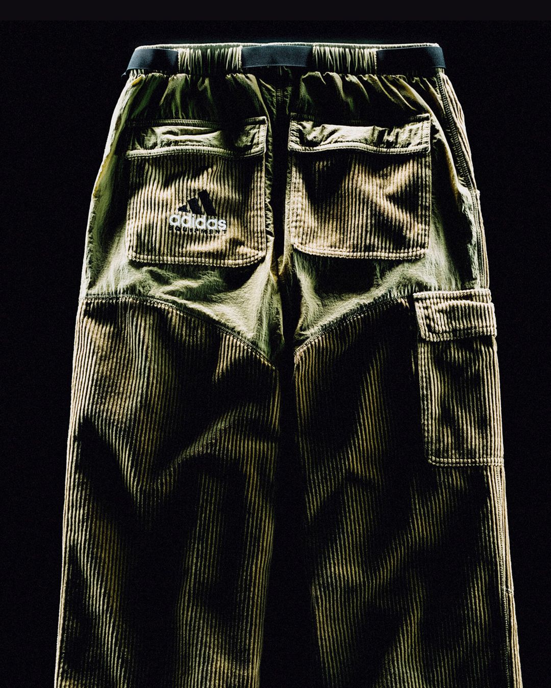 +H24544-EQT_Social_crops_JY3459_1080x1350-1350543_화질개선@3x.jpg