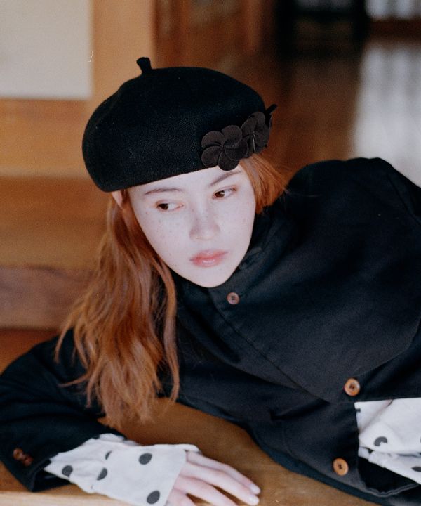 포에지담(POESIEDAME) RUBAN NOUVELLE MARGOT HAT IN PEONY BLACK