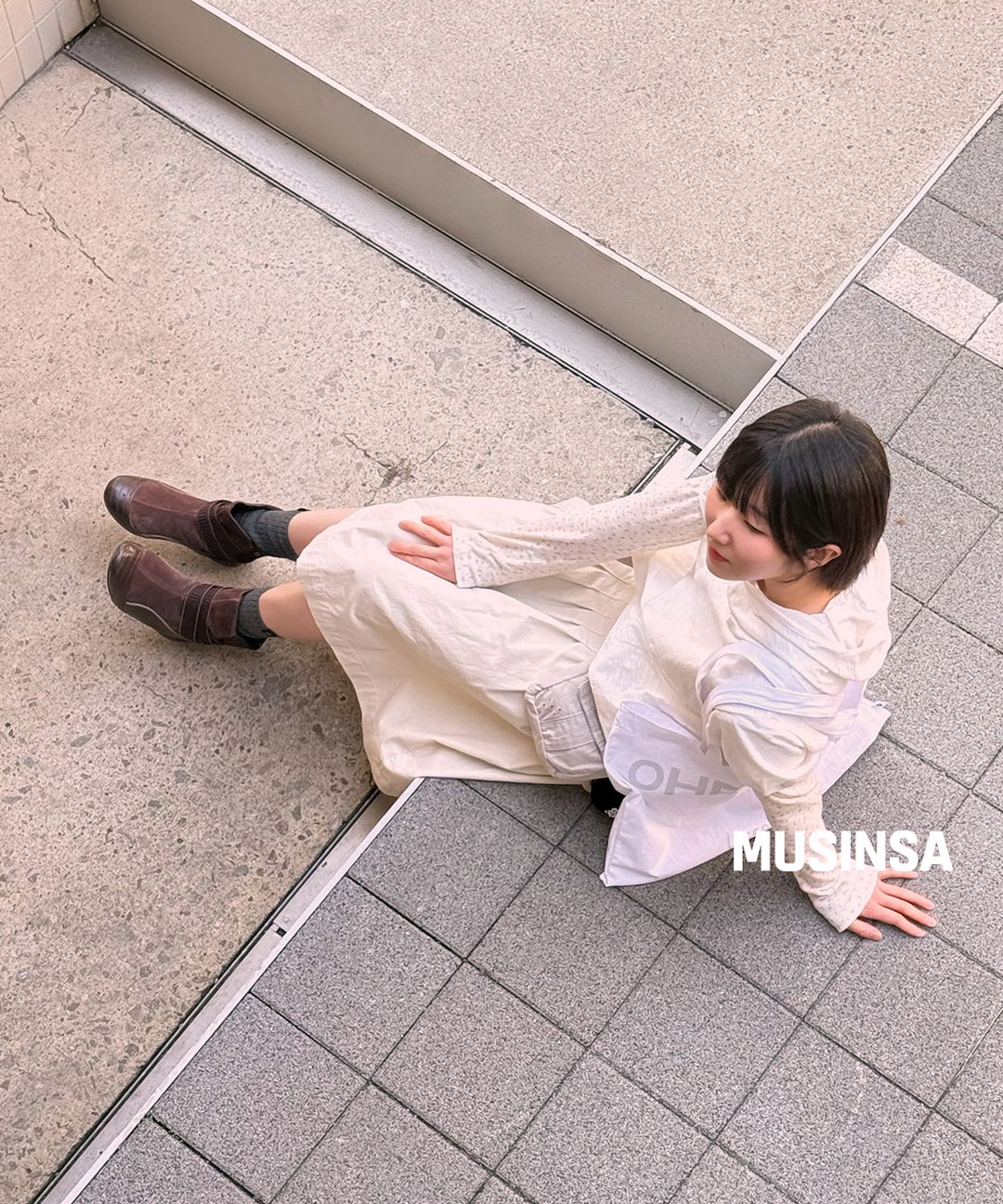 타사출근룩 오헤시오_박소영_워터마크_3.jpg