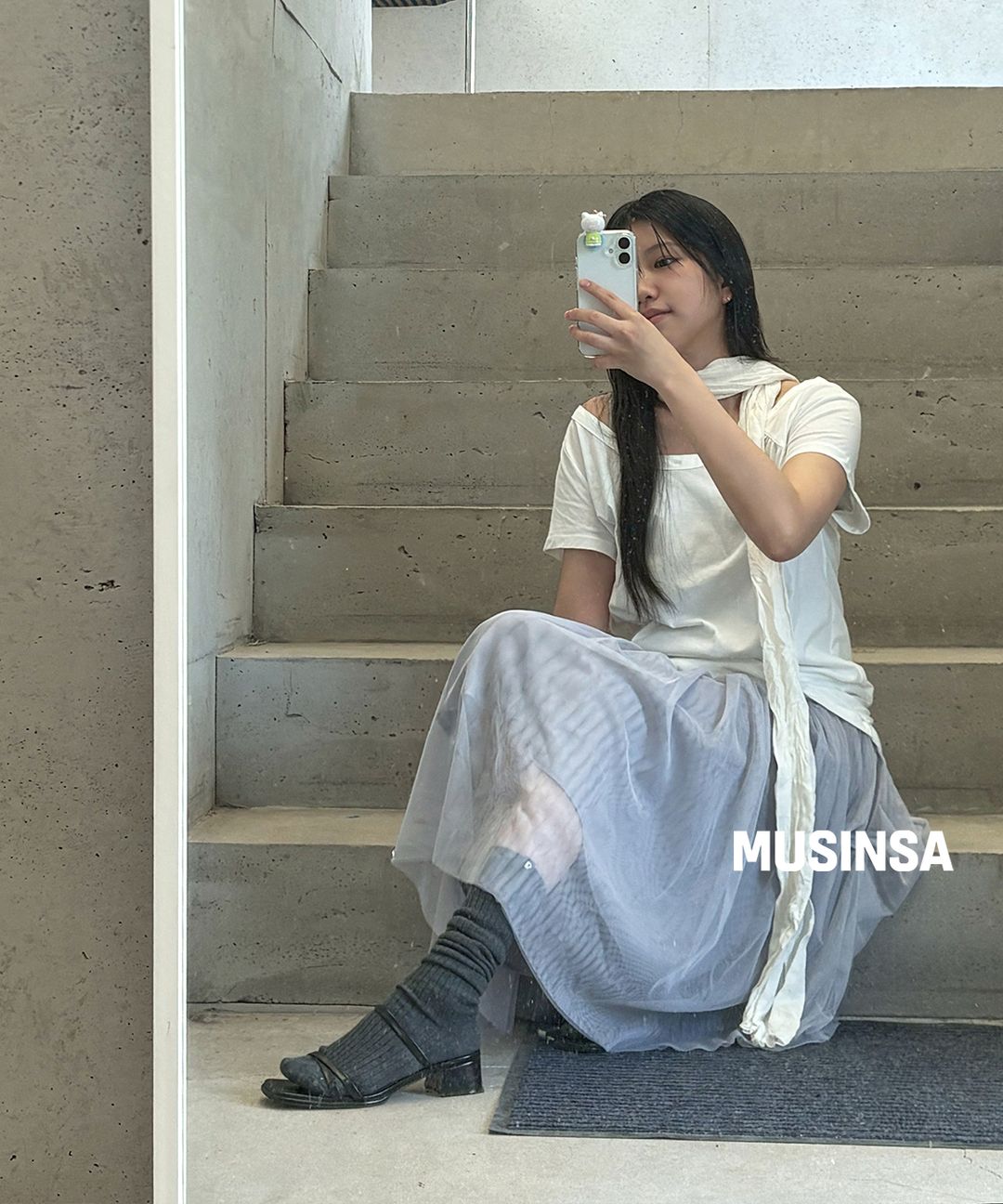 타사출근룩 오헤시오_김정음_워터마크_5.jpg