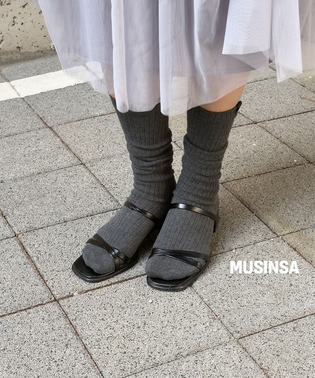 타사출근룩 오헤시오_김정음_워터마크_4.jpg