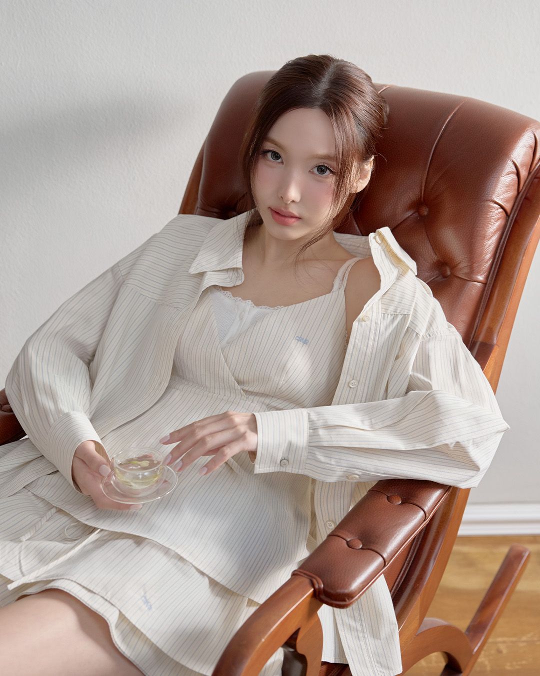 그로브_나연이미지 (LOOK3-2).jpg의 사본.jpg