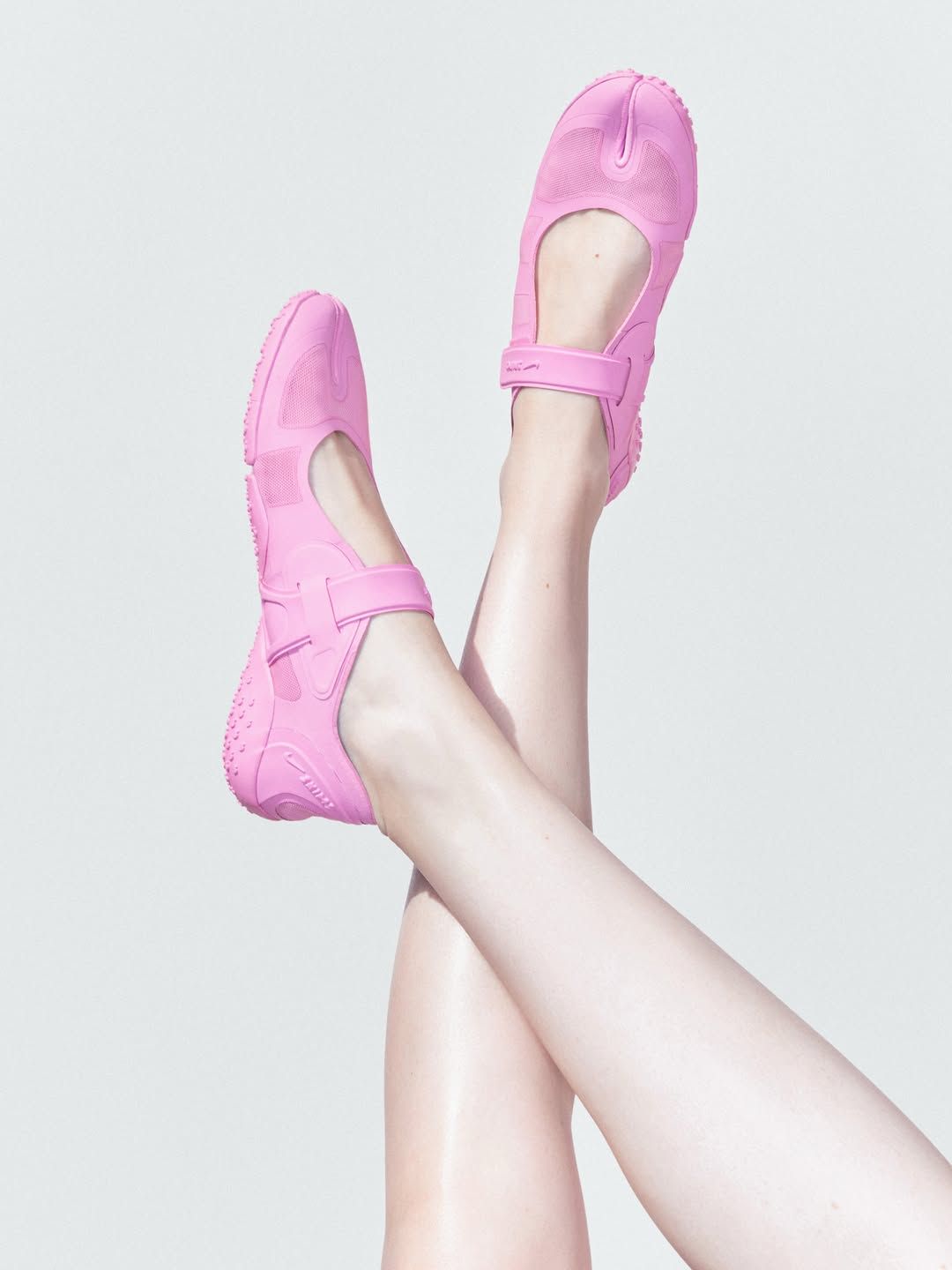 Our iconic split-toe sneaker in breathable mesh returns for summer in a bold new colorway. Rift .jpg