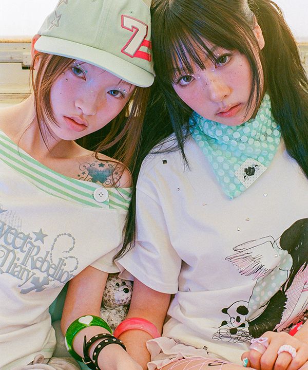 허그유어스킨(HUG YOUR SKIN) HUGYOURSKIN X JUBA 프린트 버튼 탑