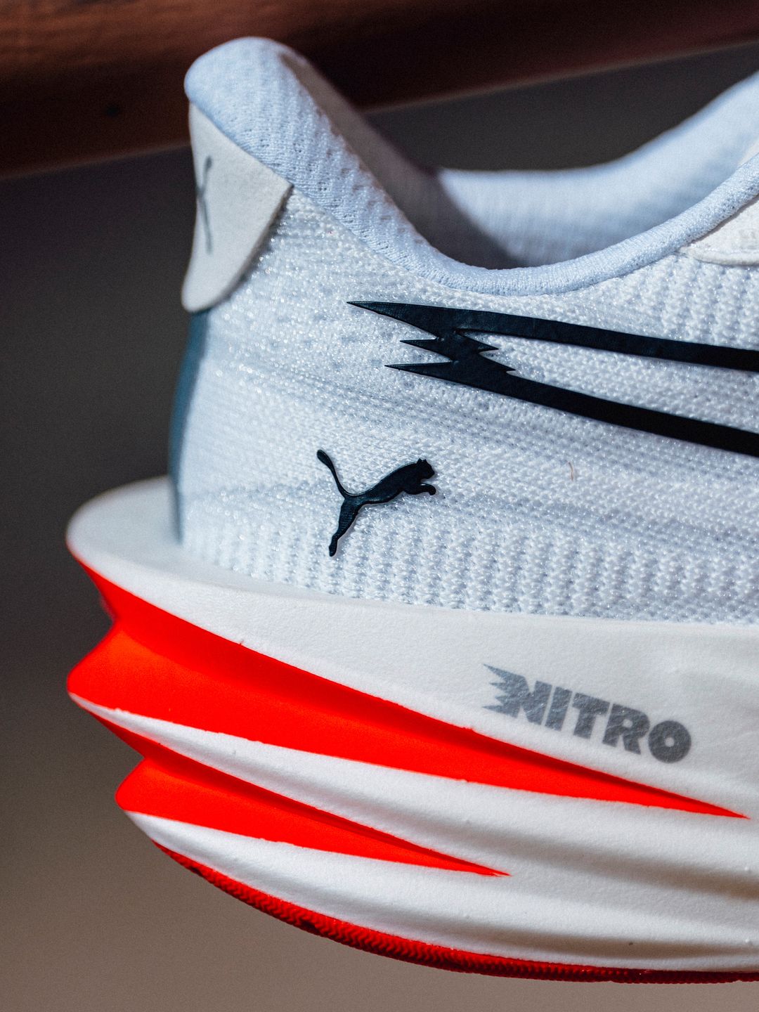 26AW_Social_Run_Deviate-Pure_Q3_Product-Stills_10.jpg