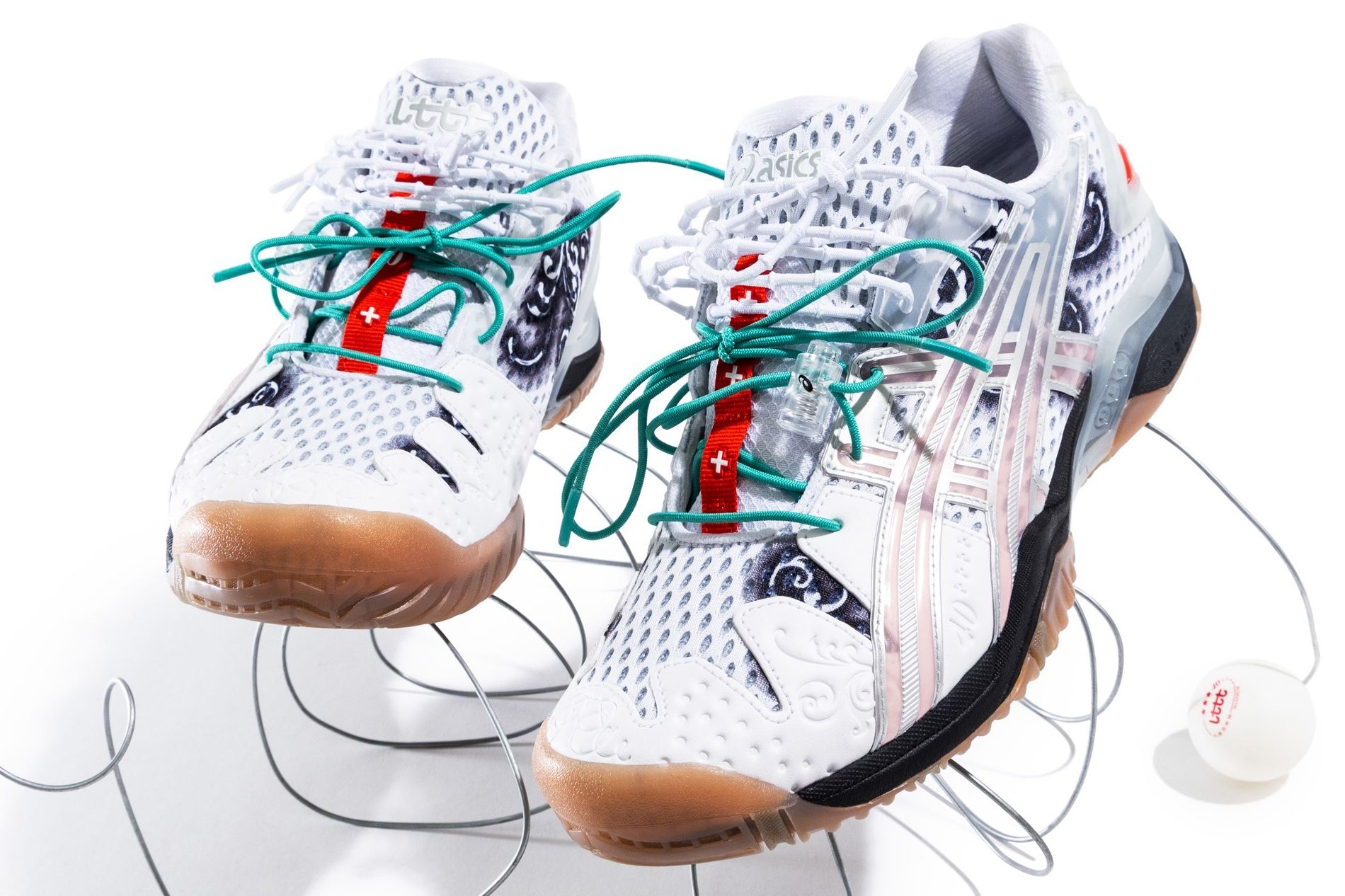 아식스(ASICS) 젤 카야노 26-W - 화이트:레드 / 1012A654-100 - 사이즈