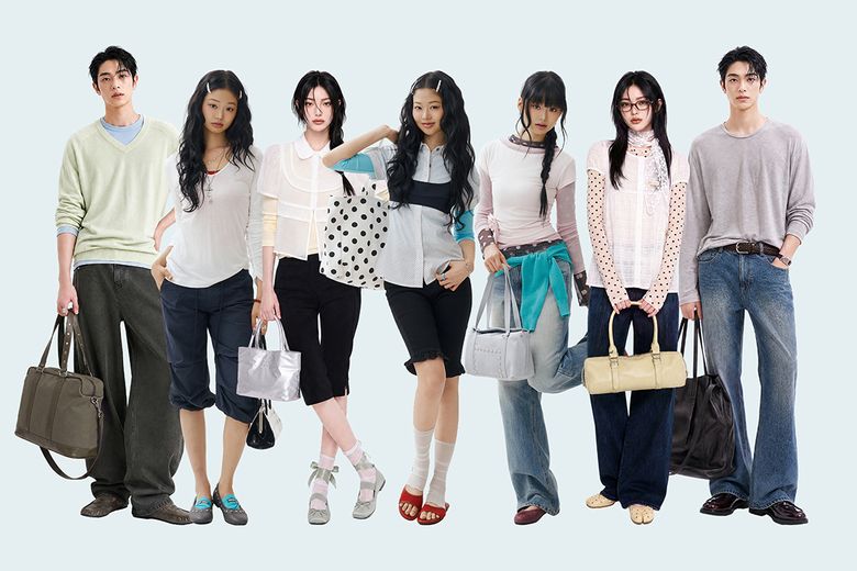 로우클래식(LOW CLASSIC) SHIRRING COTTON TOP_OFF WHITE_LC252BL01OW LOW CLASSIC 25SS SHIRRING VOLUME TOP