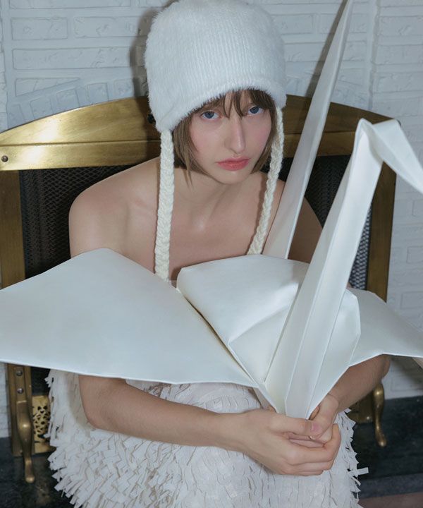 포에지담(POESIEDAME) RUBAN NOUVELLE MARGOT HAT IN PEONY BLACK