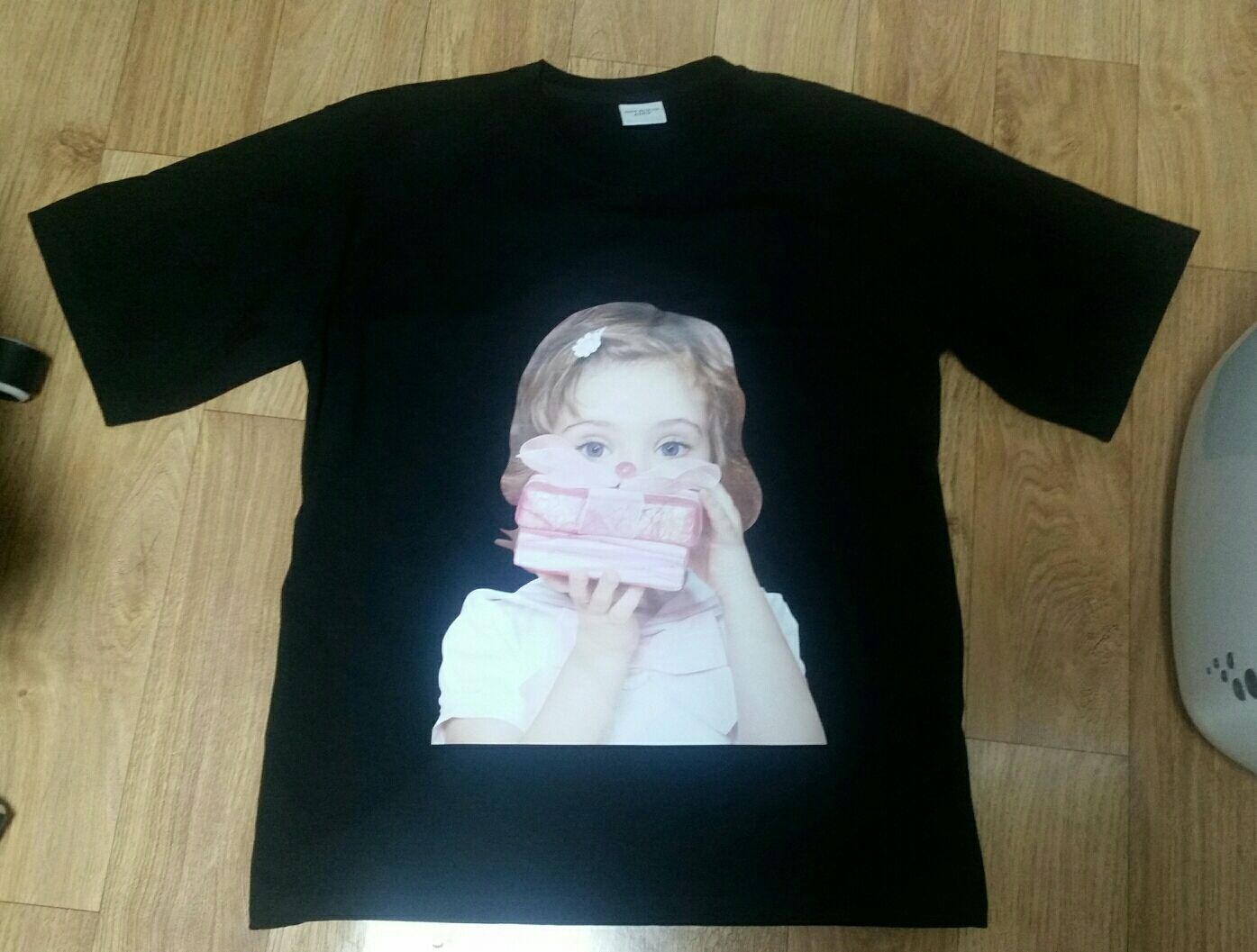 MUSINSA | acmé de la vie ADLV BABY FACE SHORT SLEEVE T-SHIRT