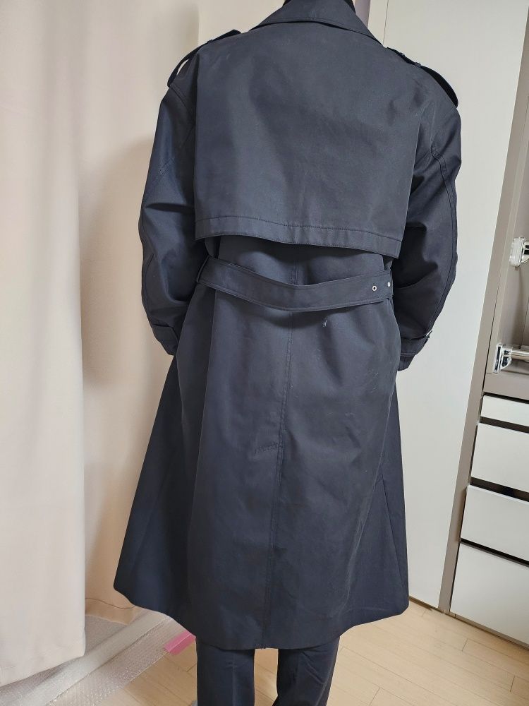 MUSINSA | INSILENCE Oversize Trench Coat BLACK