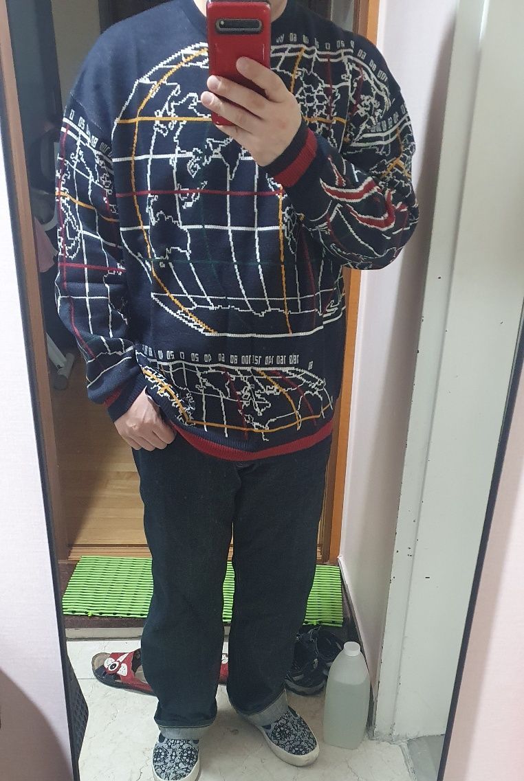 MUSINSA公式 | ROMANTIC CROWN WORLD MAP KNIT_NAVY
