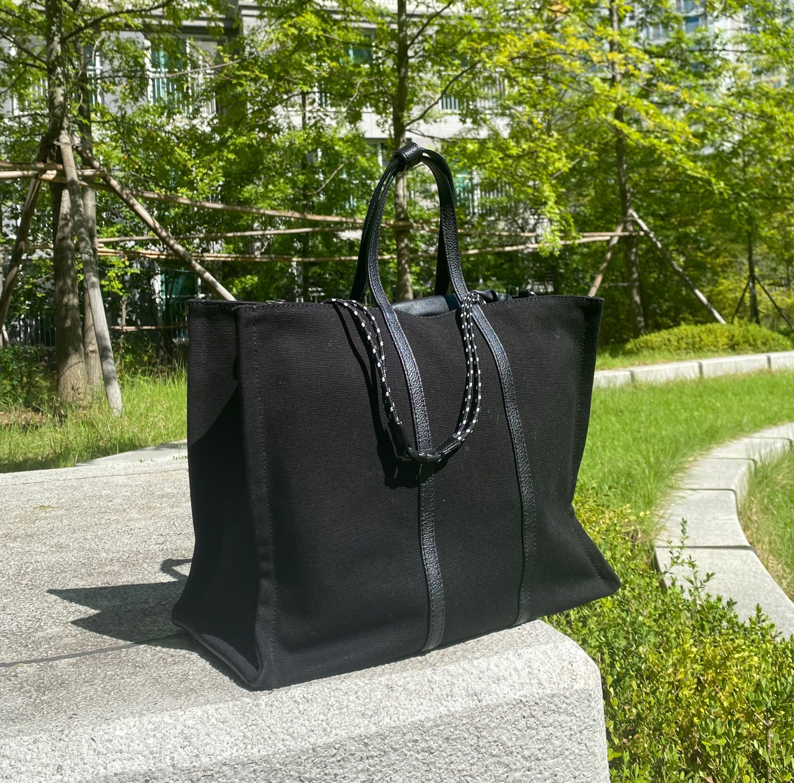 ★DeMAKER★送料込み★韓国★正規品★人気★New vase medium bag DeMAKER】ディメーカー new vase Bag キャンバス トート