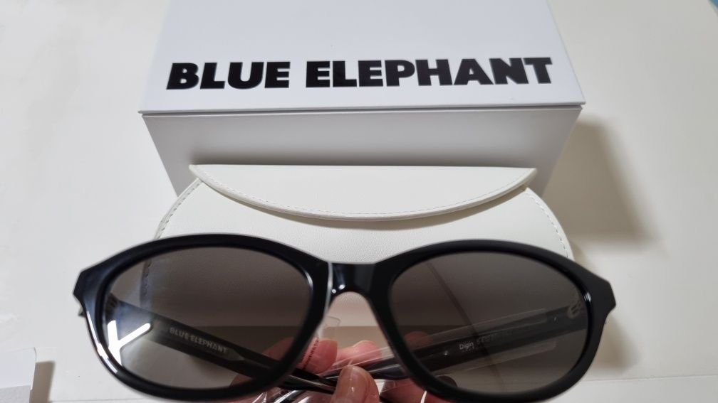 MUSINSA | BLUE ELEPHANT DUSTIN black-po