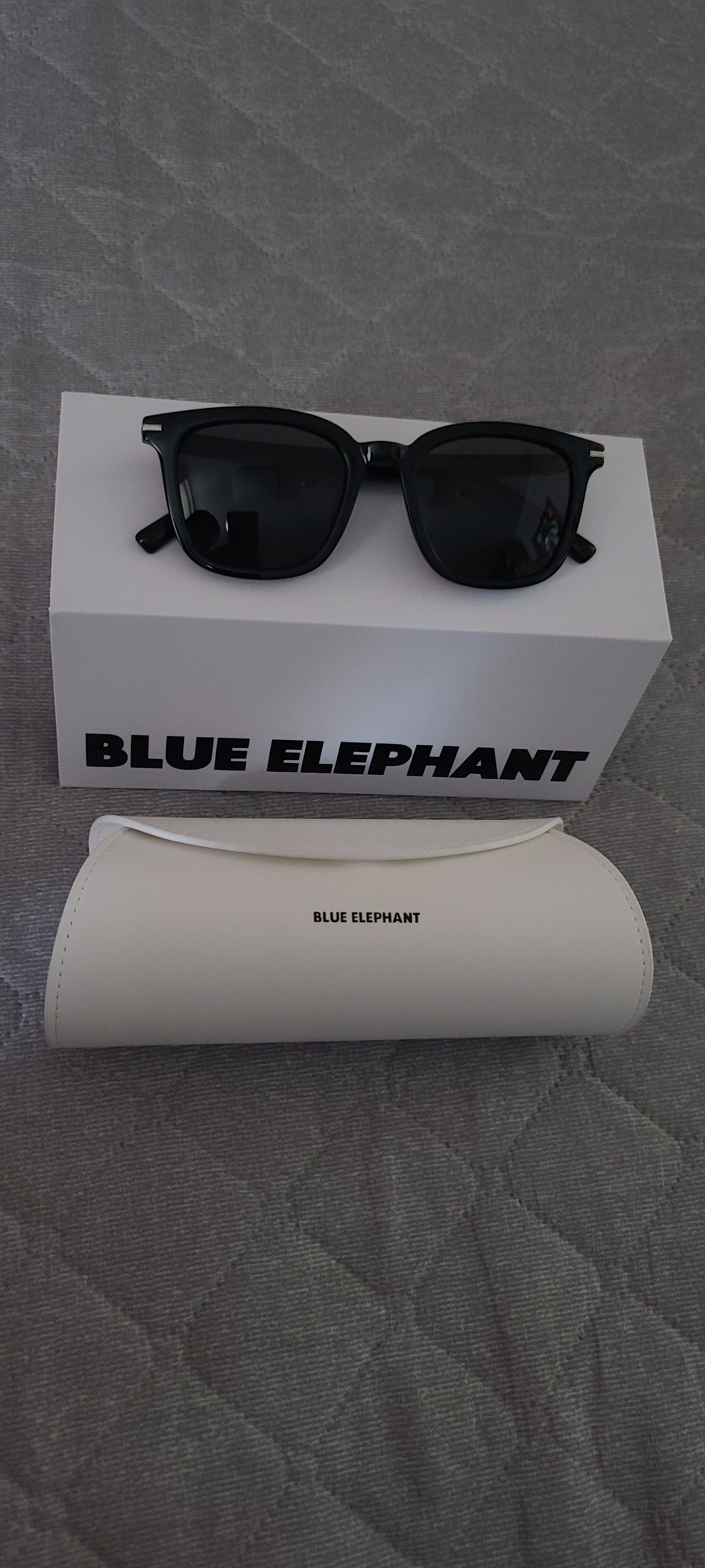 MUSINSA | BLUE ELEPHANT DUSTIN black-po