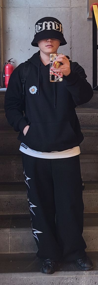 MUSINSA | TRIPSHION BIG DAISY LOGO HOODIE - BLACK