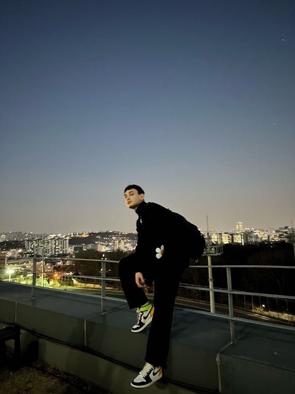【GRAVER】22SS★ Elbow Flower Dot White Clip Windbreaker Designer fashion, Seoul-fully created | W Concept