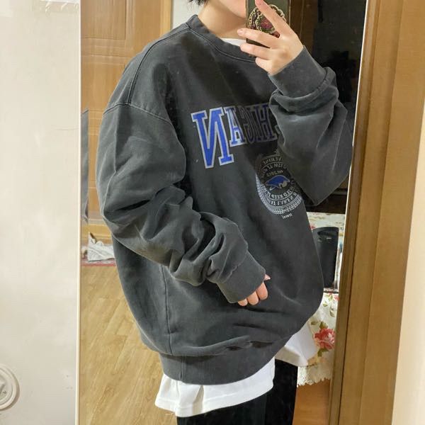 韓国人気☆MICHIGAN WOLVERINE PIGMENT SWEATSHIRT/全3色/TRAVEL MUSINSA | TRAVEL MICHIGAN WOLVERINE PIGMENT SWEATSHIRT DARK BLUE