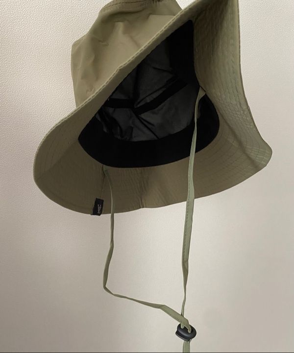 ★VARZAR★ Waterproof string bucket hat khaki Waterproof String Bucket Hat Khaki - VARZAR | 60% - Asian