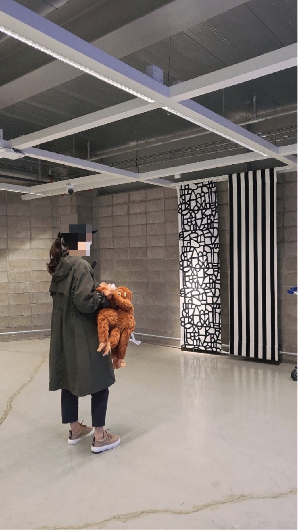 MUSINSA | CHLOE Lauren Sneakers - Pink Tee / CHC19S1084226C