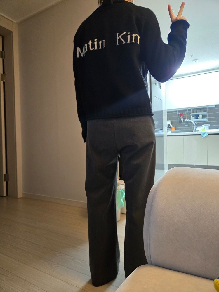 MUSINSA公式 | MATIN KIM SPELL POINT KNIT ZIP UP IN BLACK