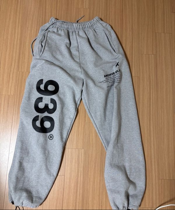 MUSINSA公式 | ARCHIVE BOLD 939 LOGO SWEAT PANTS_GRAY