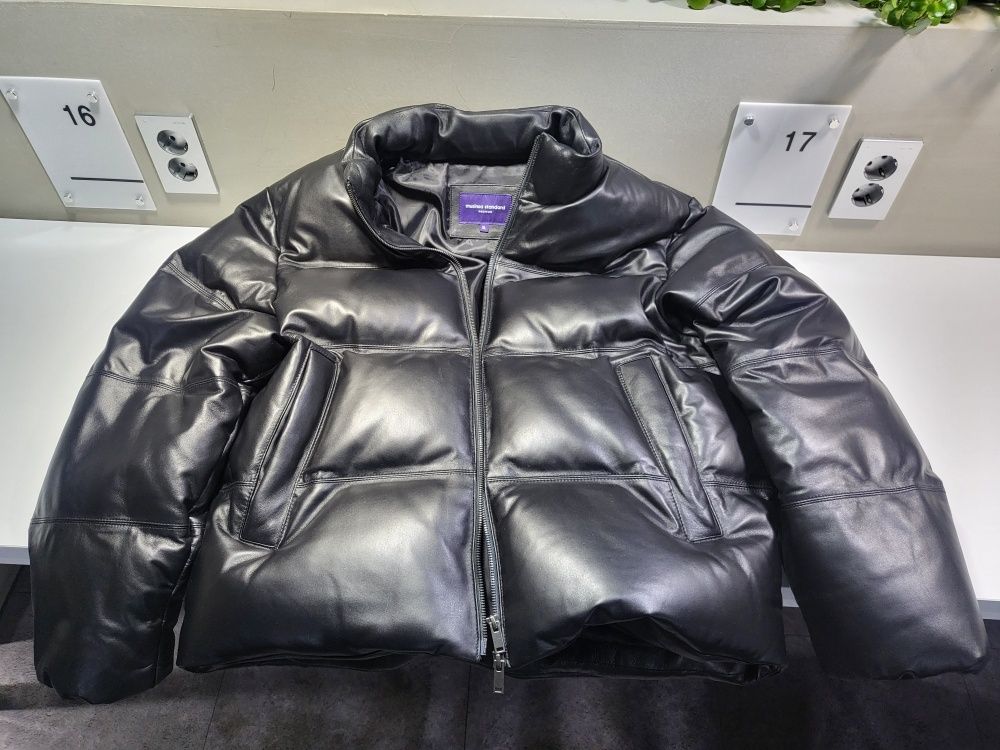 MUSINSA公式 | MUSINSA STANDARD ラムスキンダウンフグショートパッド