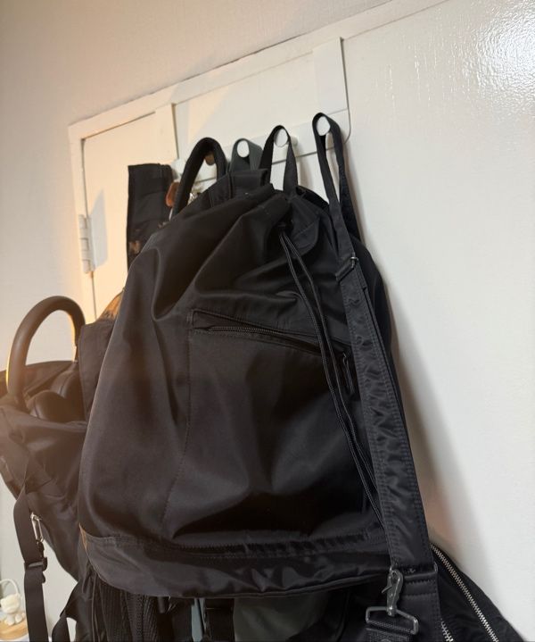 MUSINSA公式 | MUSINSA STANDARD ナイロンダッフルスリングバッグ