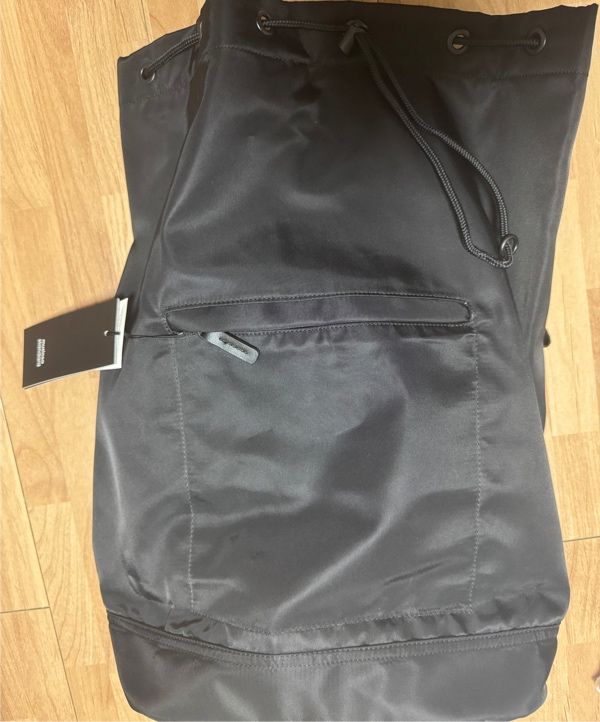 MUSINSA公式 | MUSINSA STANDARD ナイロンダッフルスリングバッグ