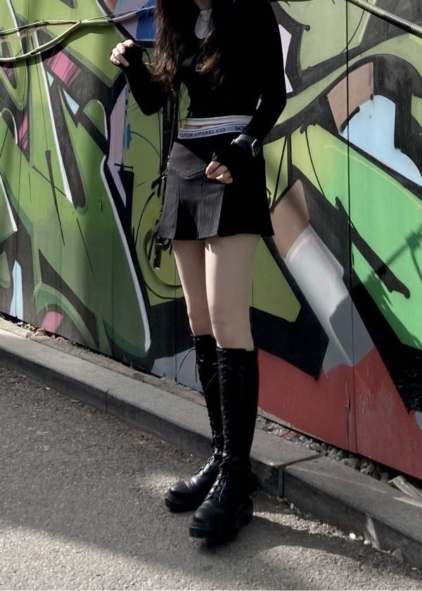 sculptor  peekaboo lowrise skortスカート SCULPTOR（スカルプター）の「Peekaboo Lowrise Skort/ピカブ