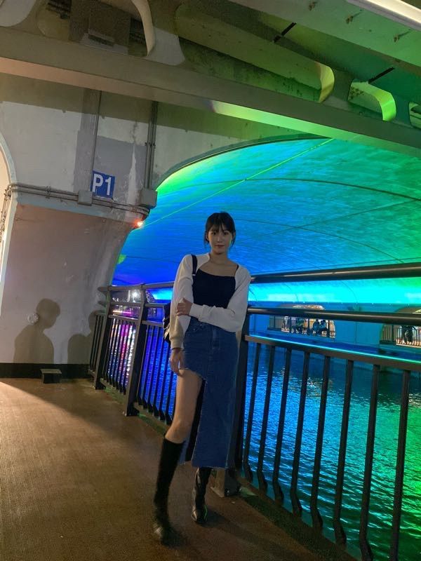[AVANDRESS] Unbalanced Long Denim Skirt ★すぐ品切れ★ AVANDRESS☆韓国☆人気 Unbalanced Long Denim Skirt /追跡あり