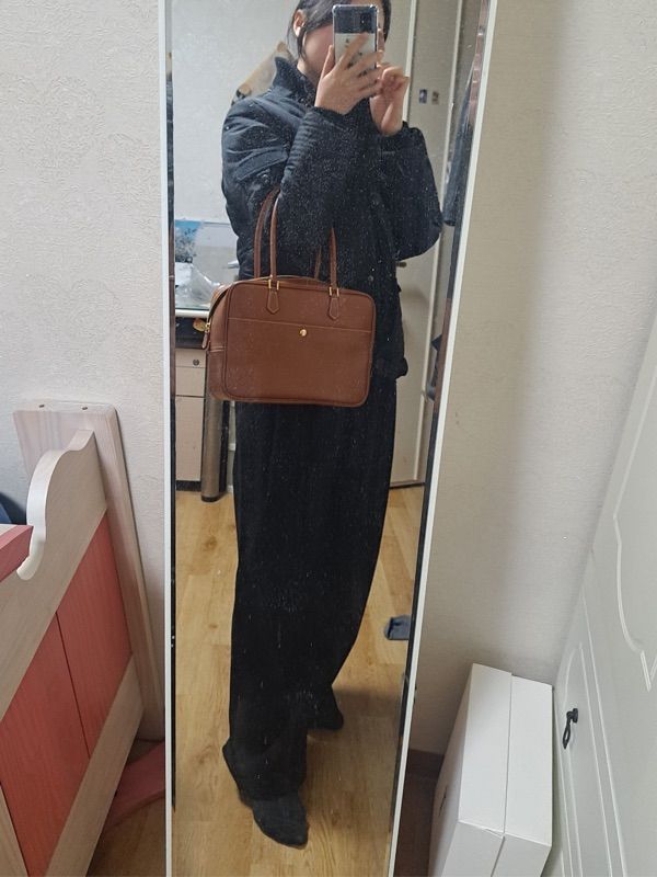 【関税込み】Dunst ブラック Classic 28 レザー バッグ MUSINSA公式 | DUNST FOR WOMEN CLASSIC 28 LEATHER BAG