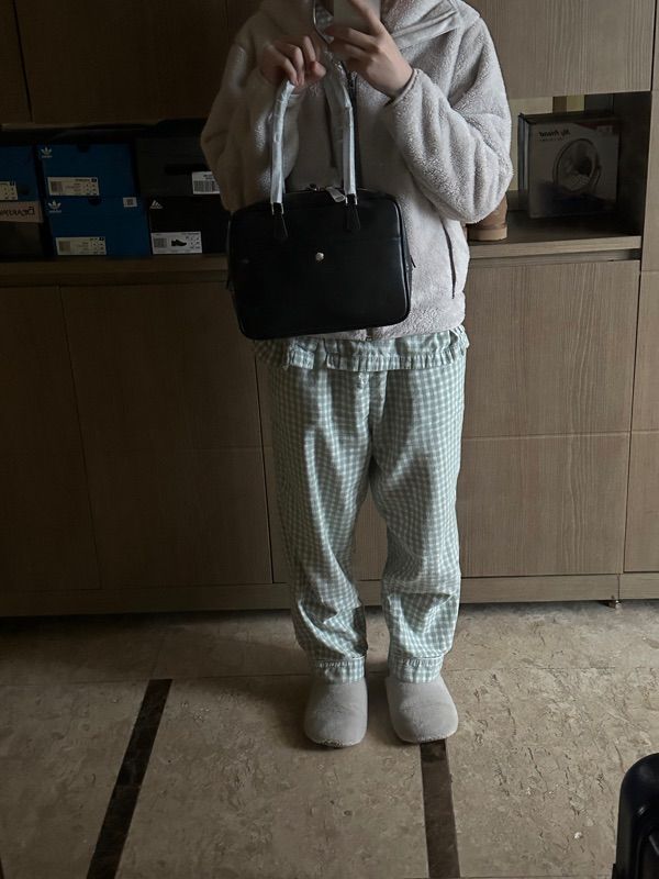 【関税込み】Dunst ブラック Classic 28 レザー バッグ MUSINSA公式 | DUNST FOR WOMEN CLASSIC 28 LEATHER BAG