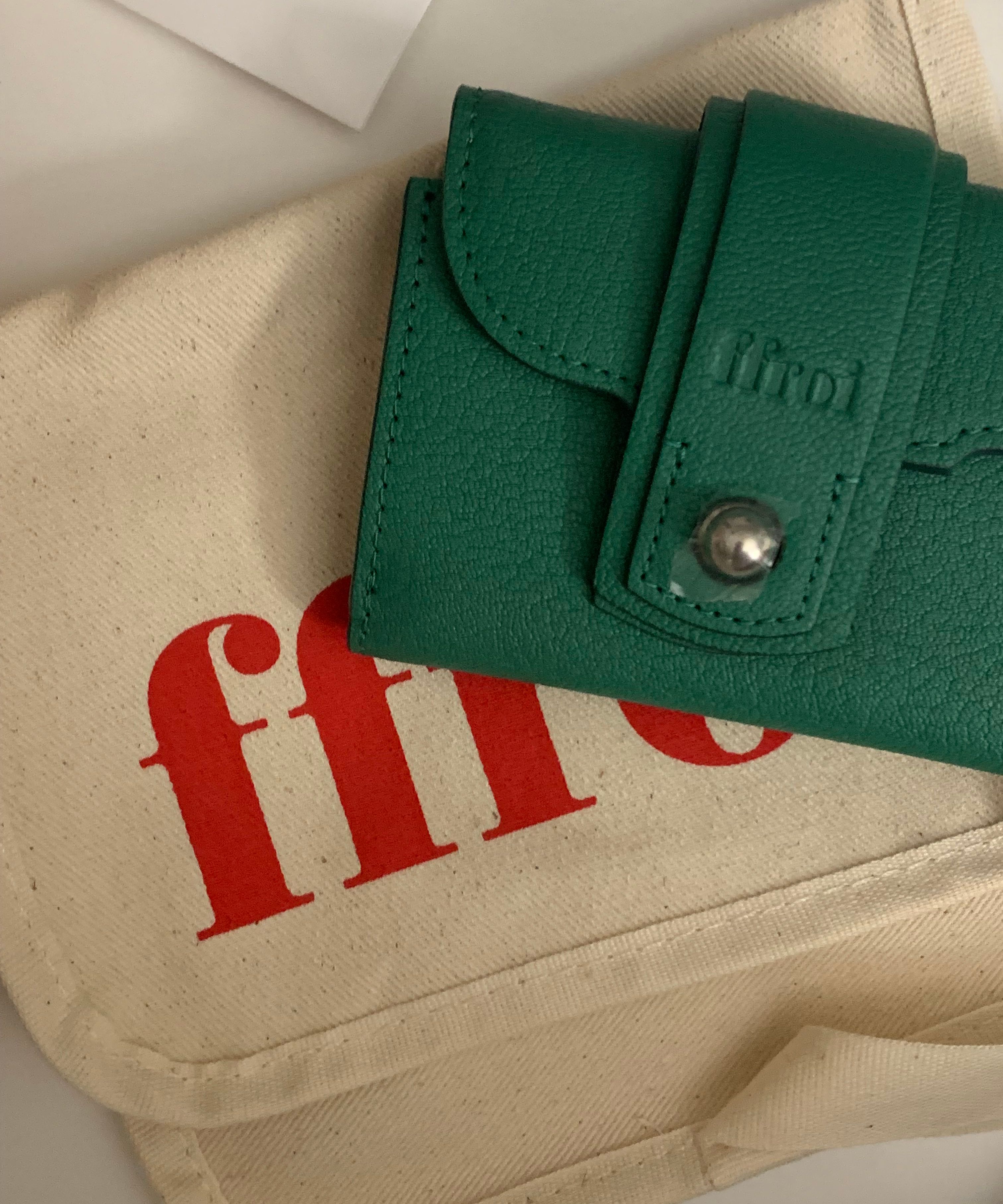 MUSINSA公式 | FFROI aver wallet