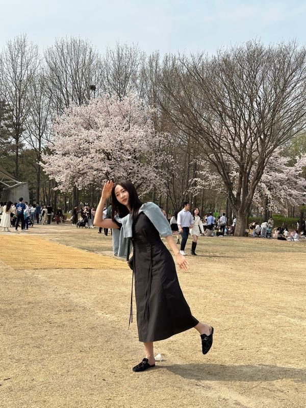 ワンピース ETMON Neck CutOut Shirring Dress, Light Beige MUSINSA | ETMON Neck Cut-Out Shirring Dress Light Blue